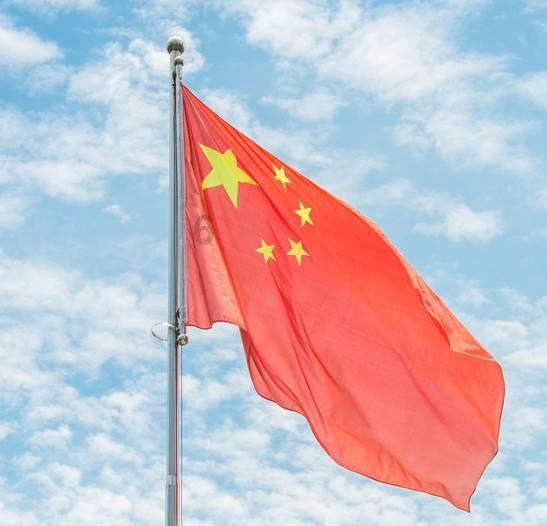 不是亲的就不爱吗，不是亲的孩子就会区别对待吗？游戏画面