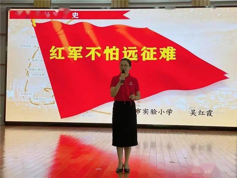 薛城区舜耕中学举行“挥墨创联迎新春，龙行龘龘庆甲辰”2024年迎新春送祝福活动
